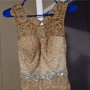 dillard’s prom dress , perfect fit. worn once.